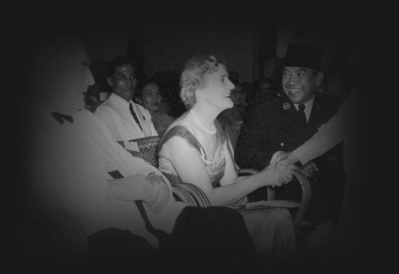 President Sukarno introducing one of his daughters to Sir Robert and Dame Pattie Menzies, 1959